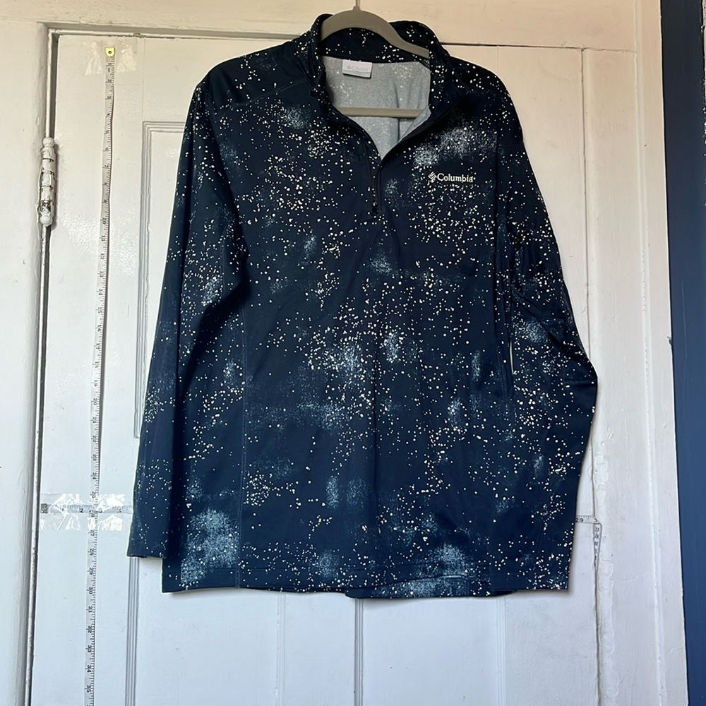 EUC Columbia galaxy print quarter zip
